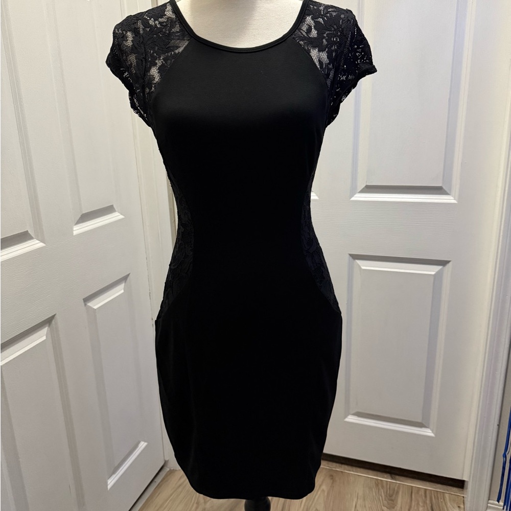 Elegant Black Lace Women's Dress IZ Byer Size 7